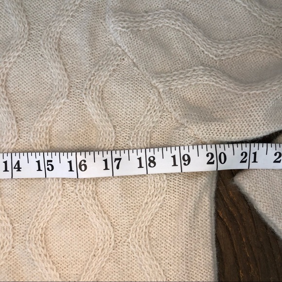 Spirit of the Andes 100% Alpaca Turtleneck Sweater Size M - Picture 8 of 12